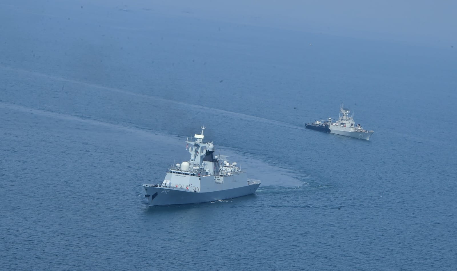 Perkokoh Diplomasi Maritim, TNI AL dan Pakistan Navy Sukses Latihan Bersama di Laut Jawa