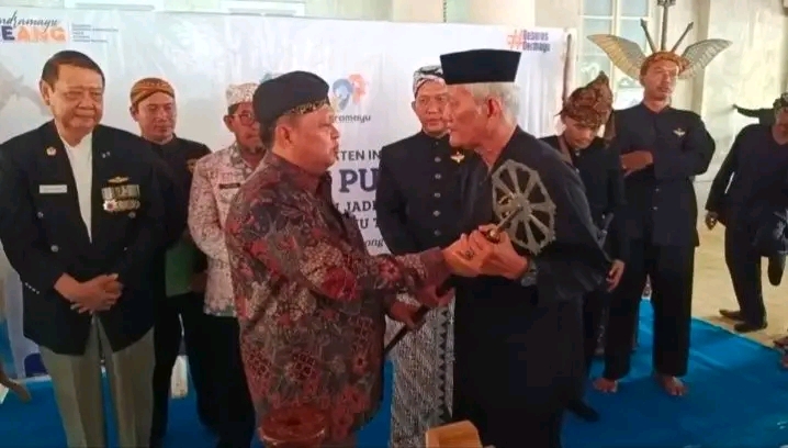 DARI CIMANUK BANDAR DUNIA SAMPAI INDRAMAYU REPUBLIK INDONESIA 1