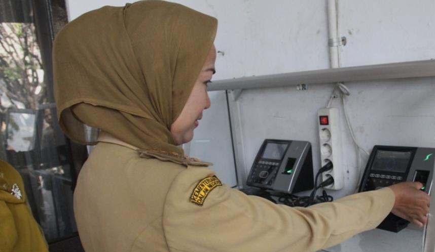 Ironi Pelayanan Publik: Di Tengah Kekurangan Pegawai, Muncul Isu Absensi Palsu