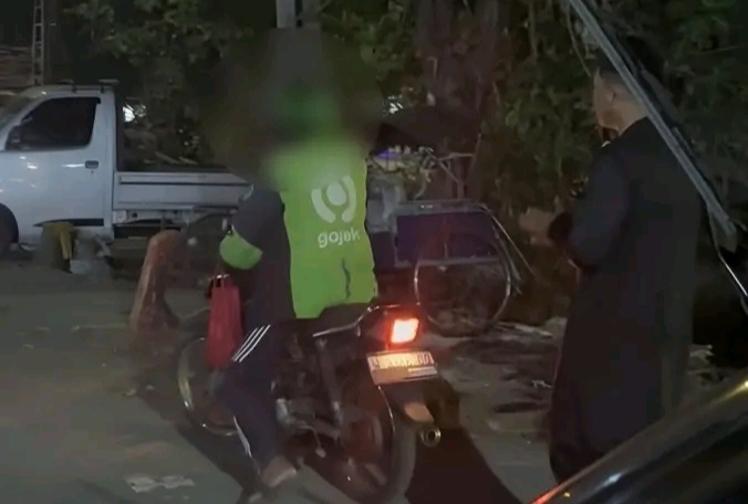 Ojol Online Akun Di Blokir Gara - Gara Motor Butut