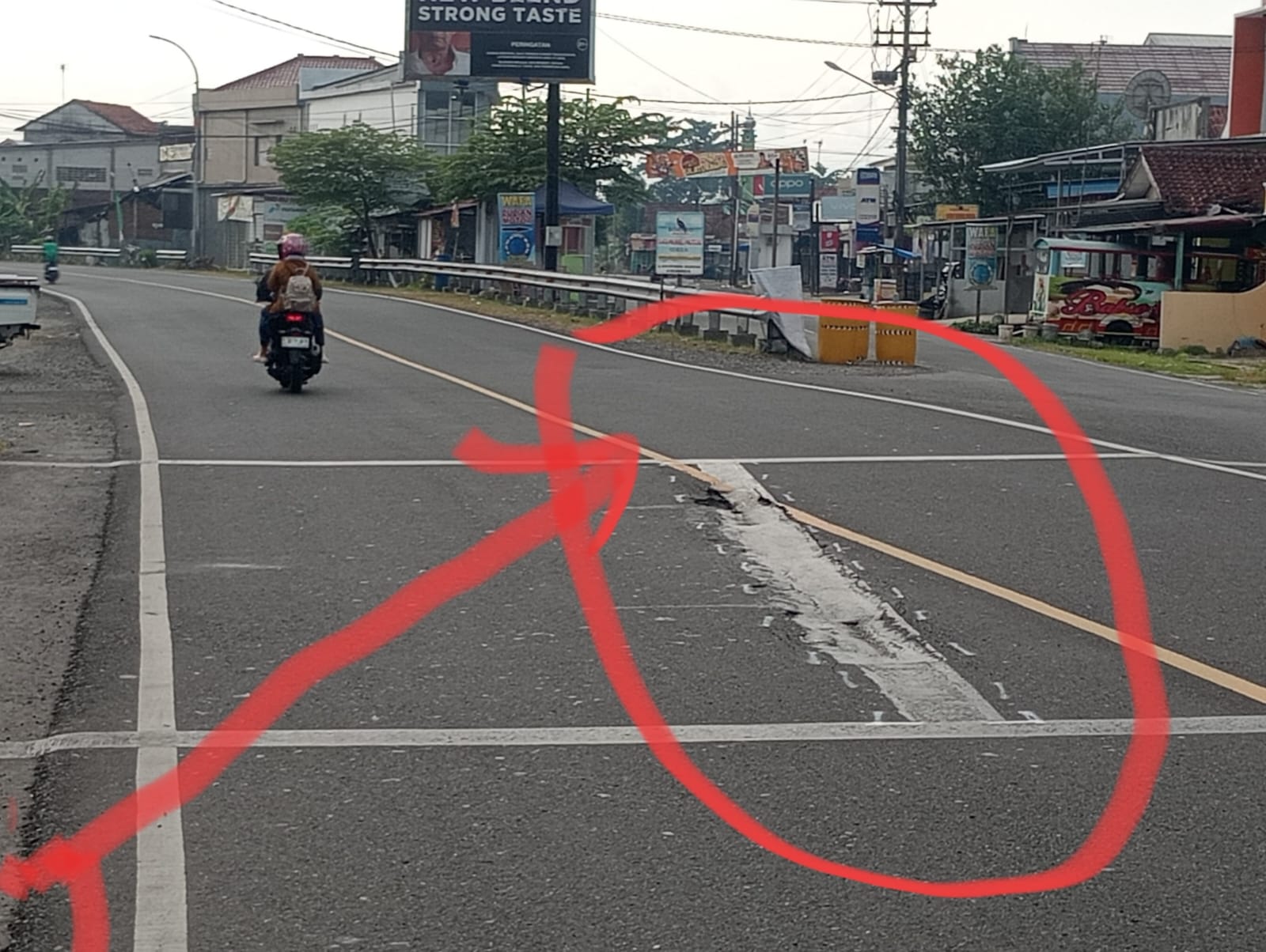 Jembatan Cinyawang Baru Berusia Setahun Sudah Amblas, Pengguna Jalan Desak Pertanggungjawaban Kontraktor dan BBPJN