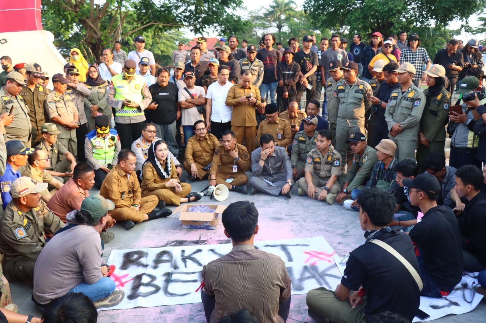 Polres Brebes Kawal Aksi Damai GMNI, Wujudkan Penyampaian Aspirasi yang Tertib dan Kondusif