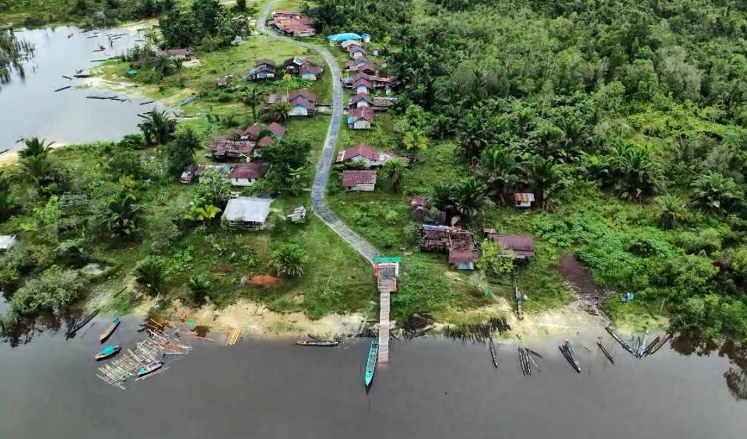 Satgas Yonif 123/Rajawali Bangun Dermaga dan Gapura di Pos Khaibar, Bukti Nyata Kepedulian TNI untuk Rakyat