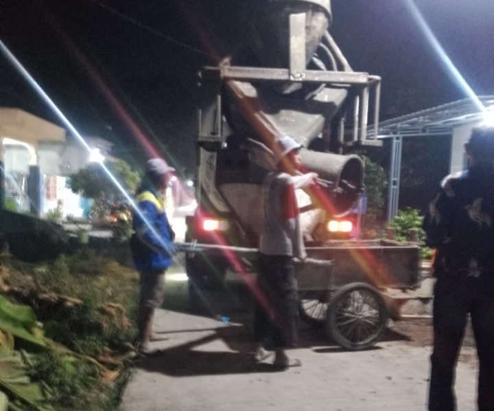 Betonisasi Jalan Blok Kuniir Desa Sukaurip Sesuai Harapan Masyarakat