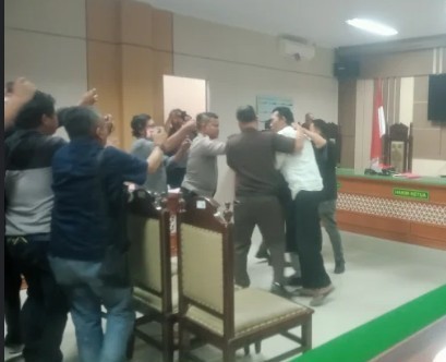 Toni RM : Terdakwa Ririn Ungkap 4 Pelaku Pembunuhan Sebenarnya