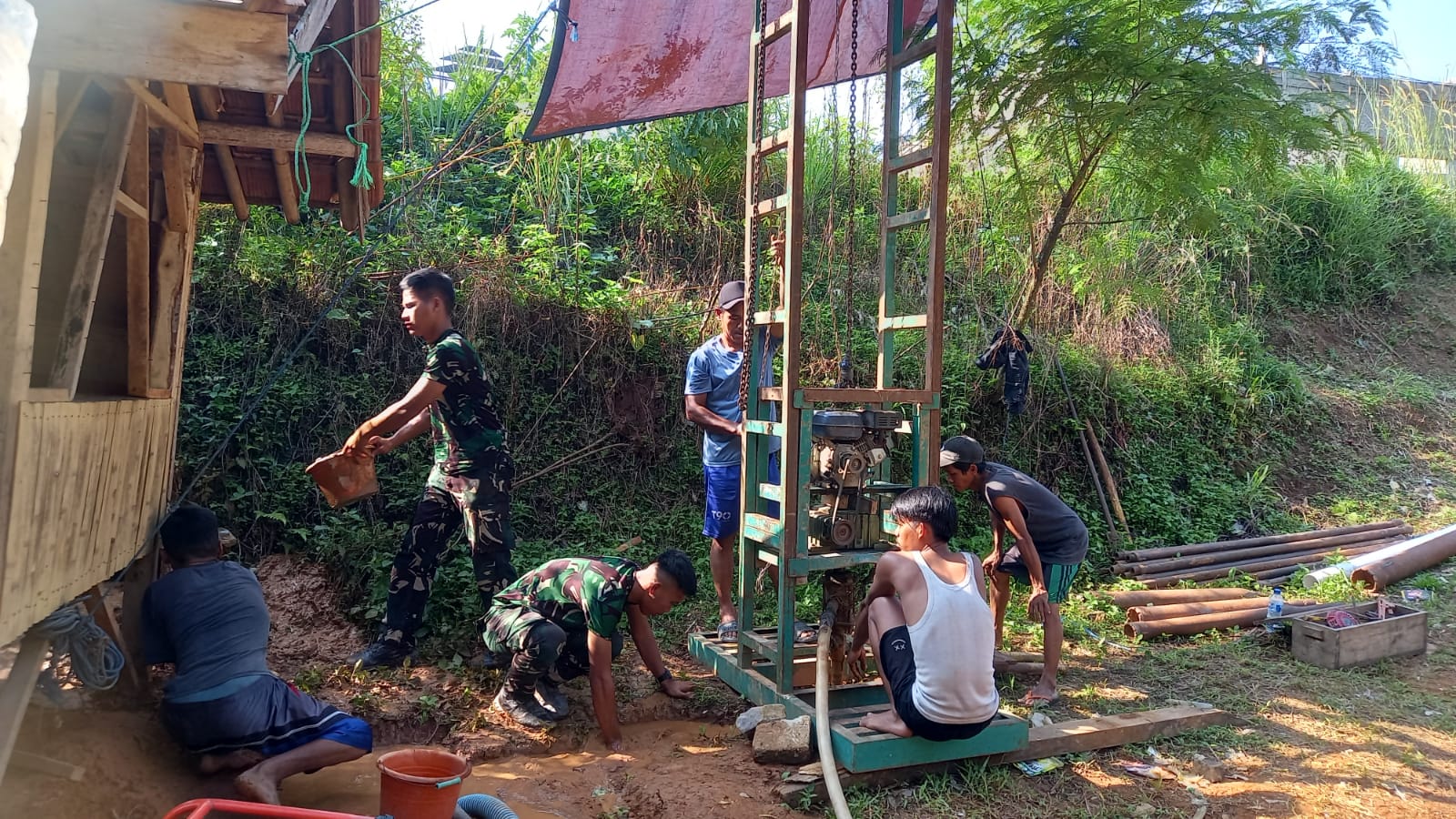 Mendekati Akhir Penugasan, Satgas TMMD ke-128 Kodim 0621/Kab. Bogor Kebut Pembangunan Sumur Bor di Cigudeg