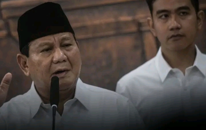 Hakim Konstitusi Saldi Isra Pertanyakan KPU Soal Persyaratan Gibran Ke Diknas, Legitimasi Pemerintahan Terdampak