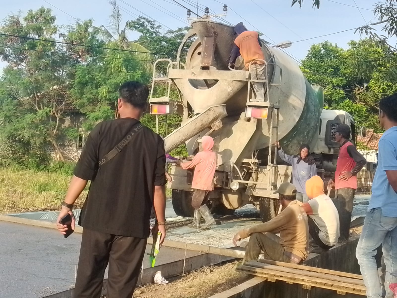 Cor Beton Jalan Desa Wanantara Blok Timur I, Tingkatkan Kenyamanan Dalam Beraktifitas