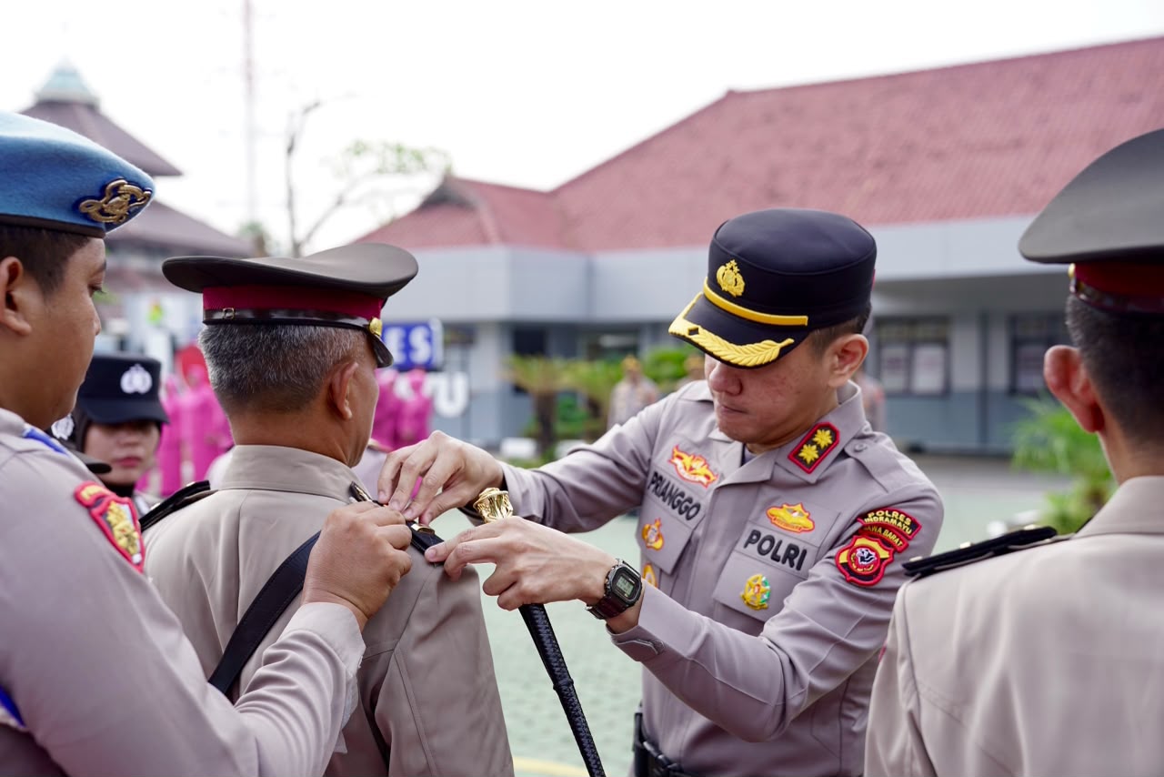 Penyegaran Organisasi, Polres Indramayu Rotasi Sejumlah Pejabat Utama dan Kapolsek