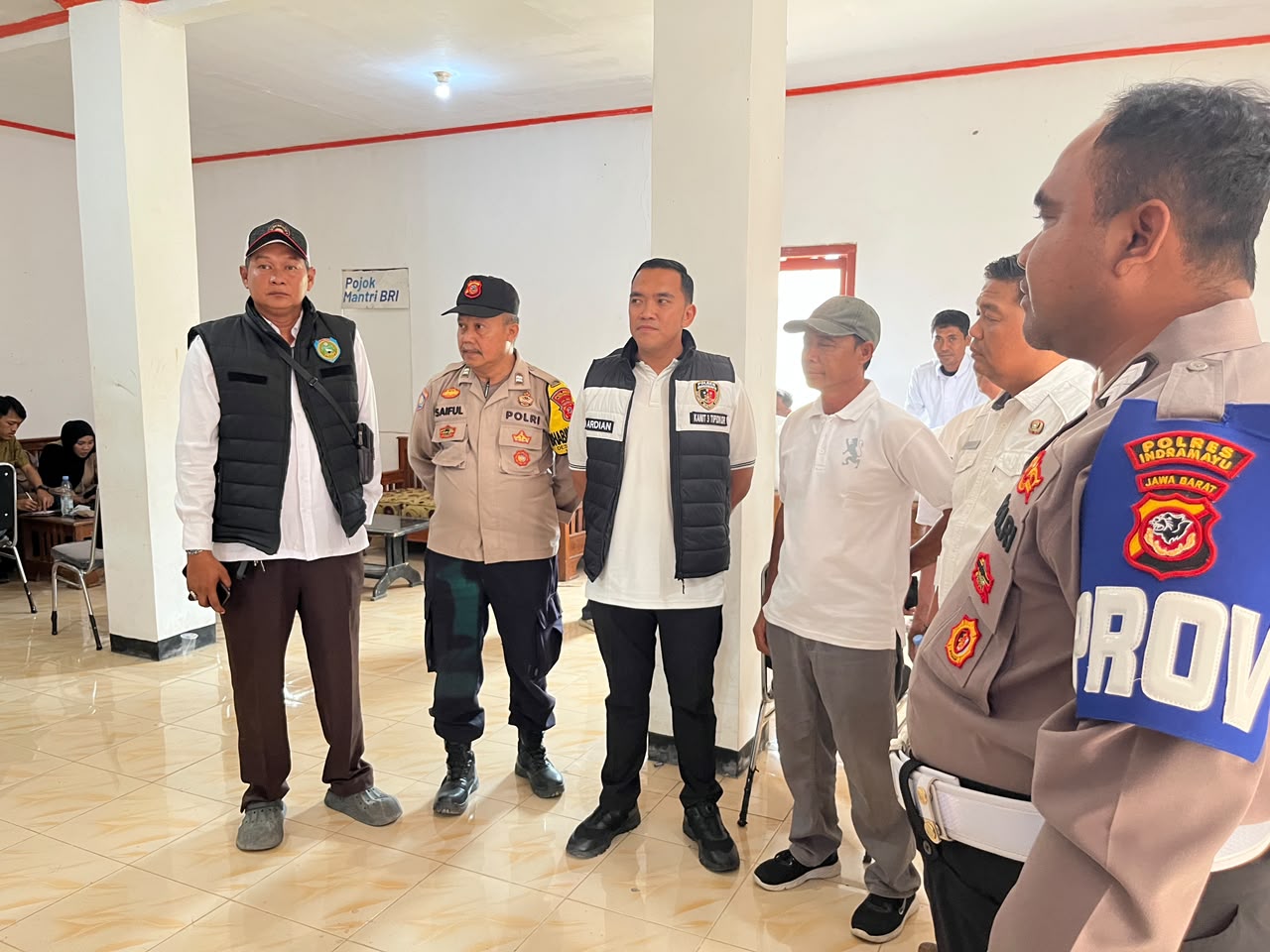 Cegah Pungli, Unit Tipidkor Polres Indramayu Awasi Penyaluran Bansos