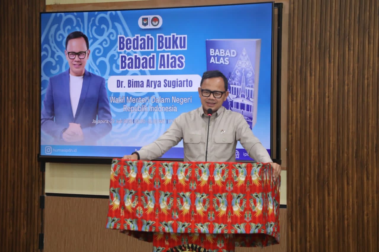 Beri Bekal Praja IPDN Papua, Wamendagri Bima: Pemimpin Harus Punya Ideologi, Strategi, dan Taktik
