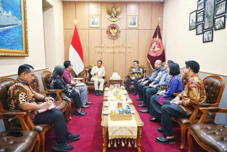 Wamenhan Terima Audiensi LAN RI: Fokus pada Peningkatan Kapasitas SDM Berbasis Digital