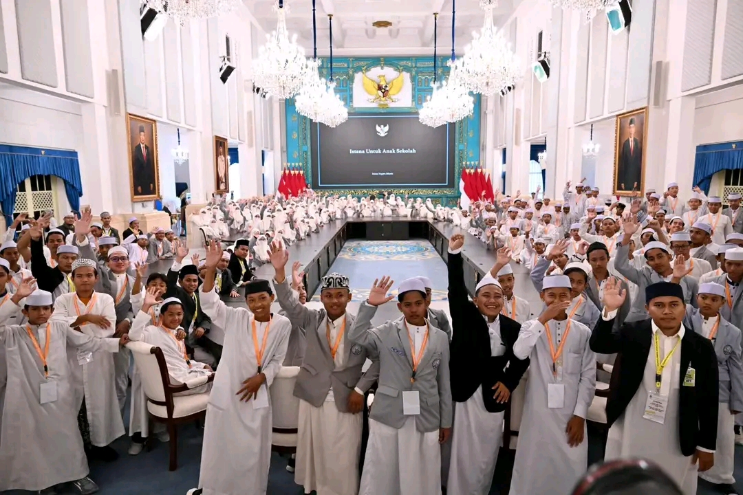 Istana Kepresidenan Jakarta Sambut 300 Santri Pesantren Qurrotu Nafsin dalam Program Edukasi
