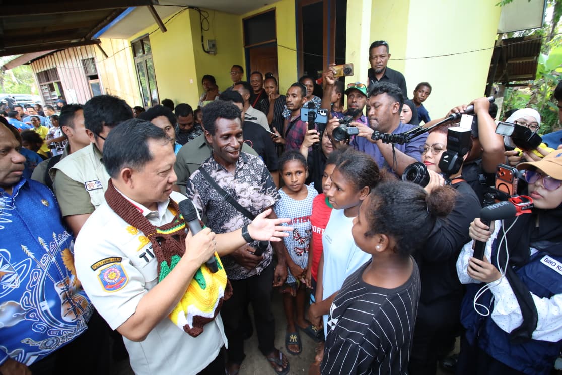 Sukseskan Program Presiden, Mendagri Tinjau Program BSPS di Jayapura