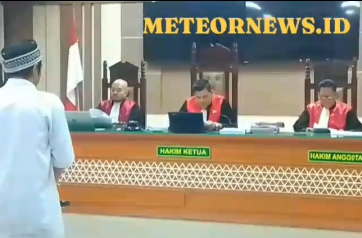 Priyo B.S DIVONIS PENJARA SEUMUR HIDUP KASUS PEMBUNUHAN SE-KELUARGA DI PAOMAN