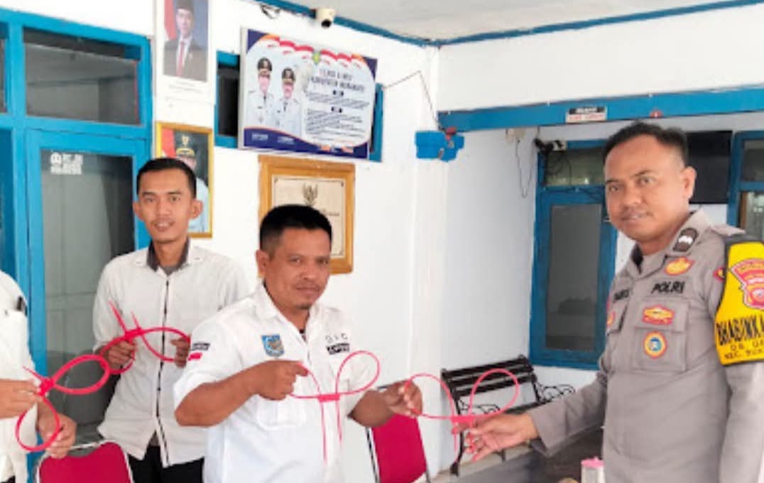 Polsek Sukagumiwang Distribusikan Borgol River Kepada Pemdes