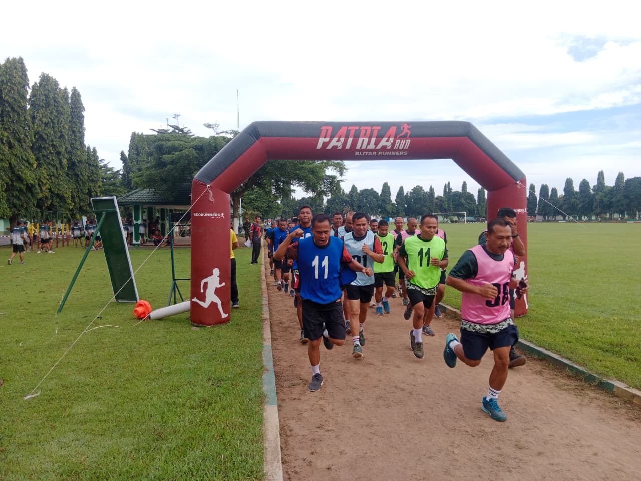 Jaga Kesiapan Fisik Prajurit, Personel Kodim 0808/Blitar Gelar Garjas Periodik I