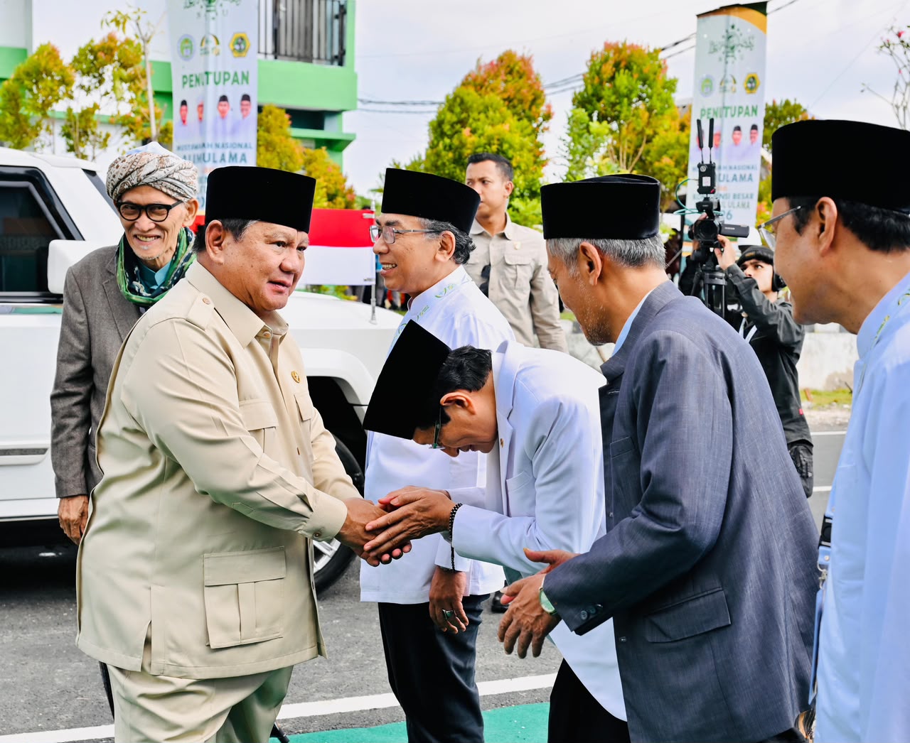 Dampingi Presiden Prabowo di Bangkalan, Panglima TNI Hadiri Penutupan Munas-Konbes NU 2026