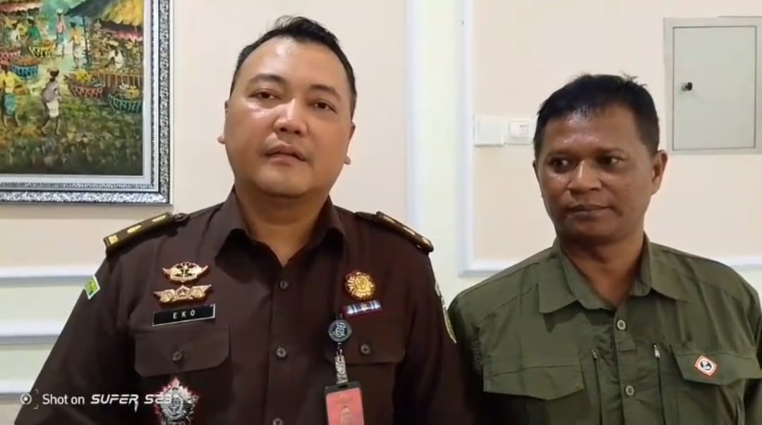 DAKWAAN JPU KEPADA SINAGA PEMBUNUH PUTRI APRIYANI